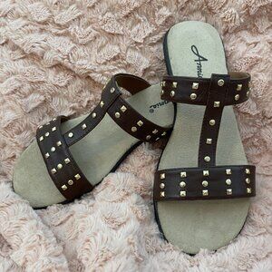 NWOT Annie Cado Sandals